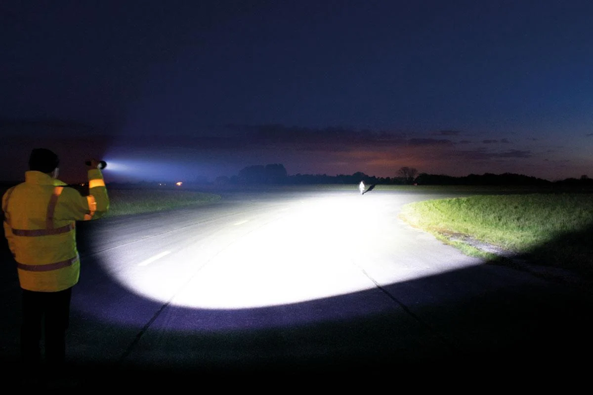 NightSearcher Ficklampa Magnum 11600LM - 3