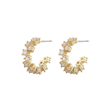 Snö Of Sweden Envy Small Oval Ear Gold/Cear