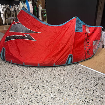 Begagnad kite Naish Pivot 9 kvm 2024 