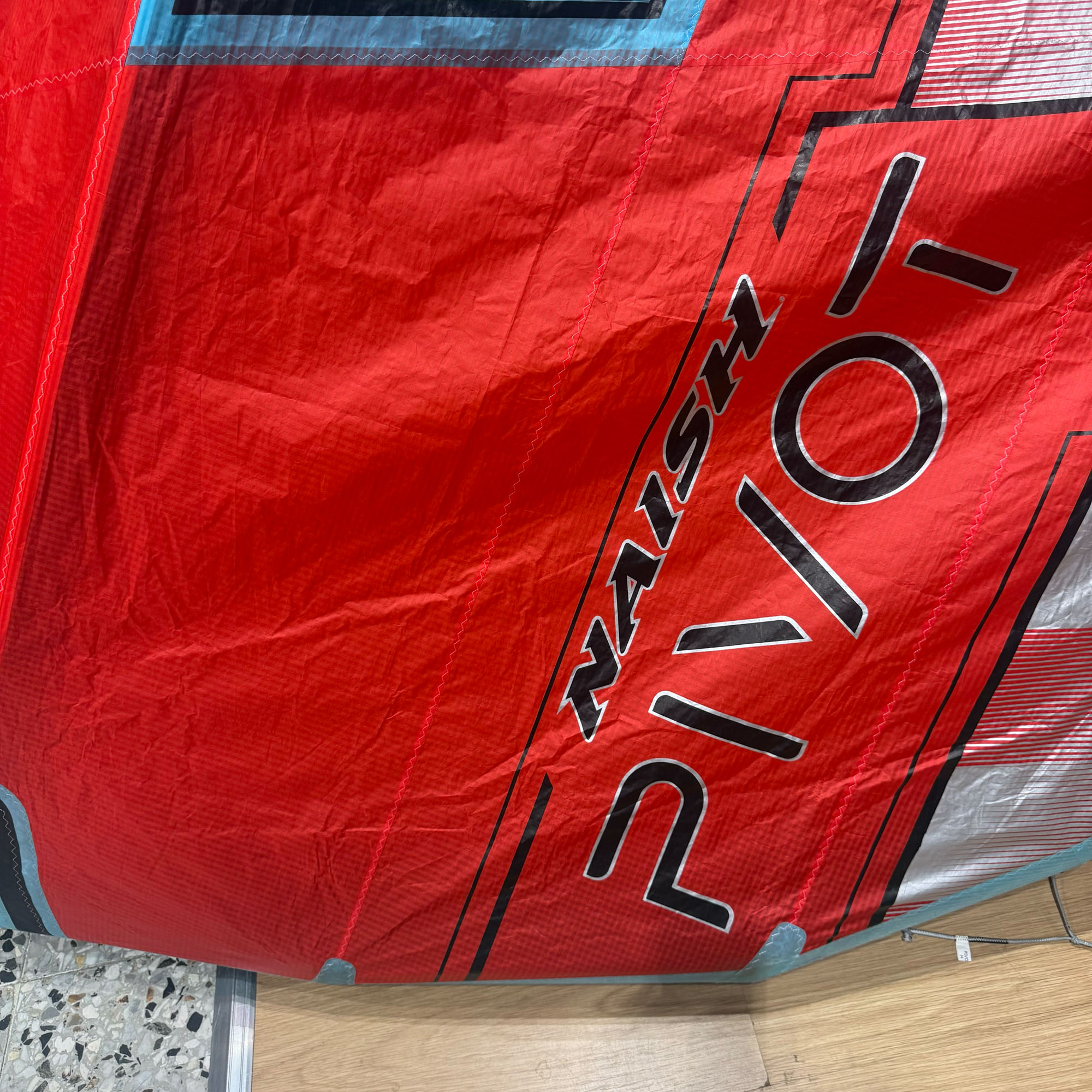 Begagnad kite Naish Pivot 9 kvm 2024  - 2