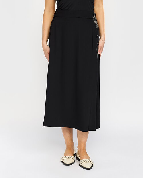 Kjol Oline med dekorativa knappar svart
