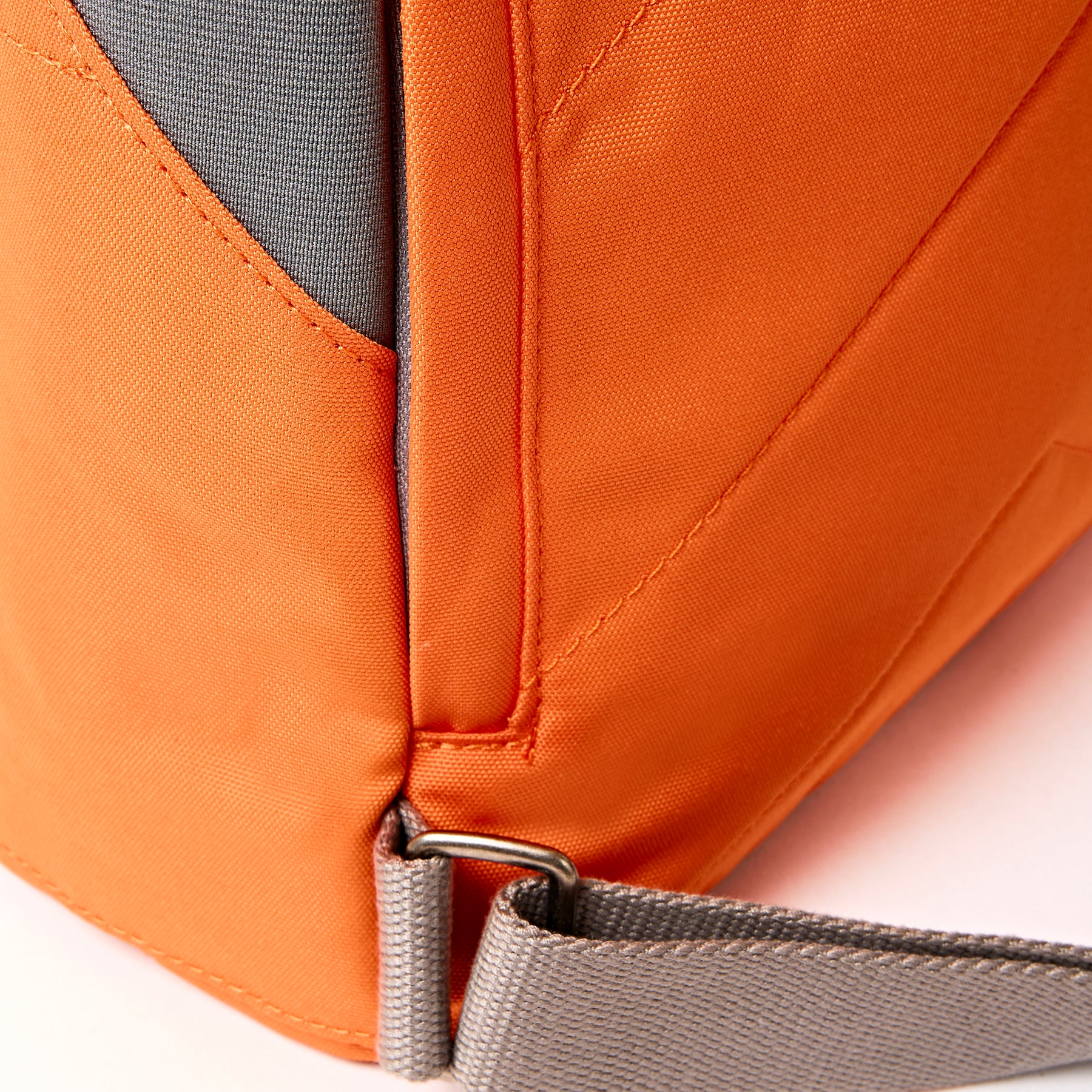 Ryggsäck från ROKA , modell Finchley Small, orange - 6