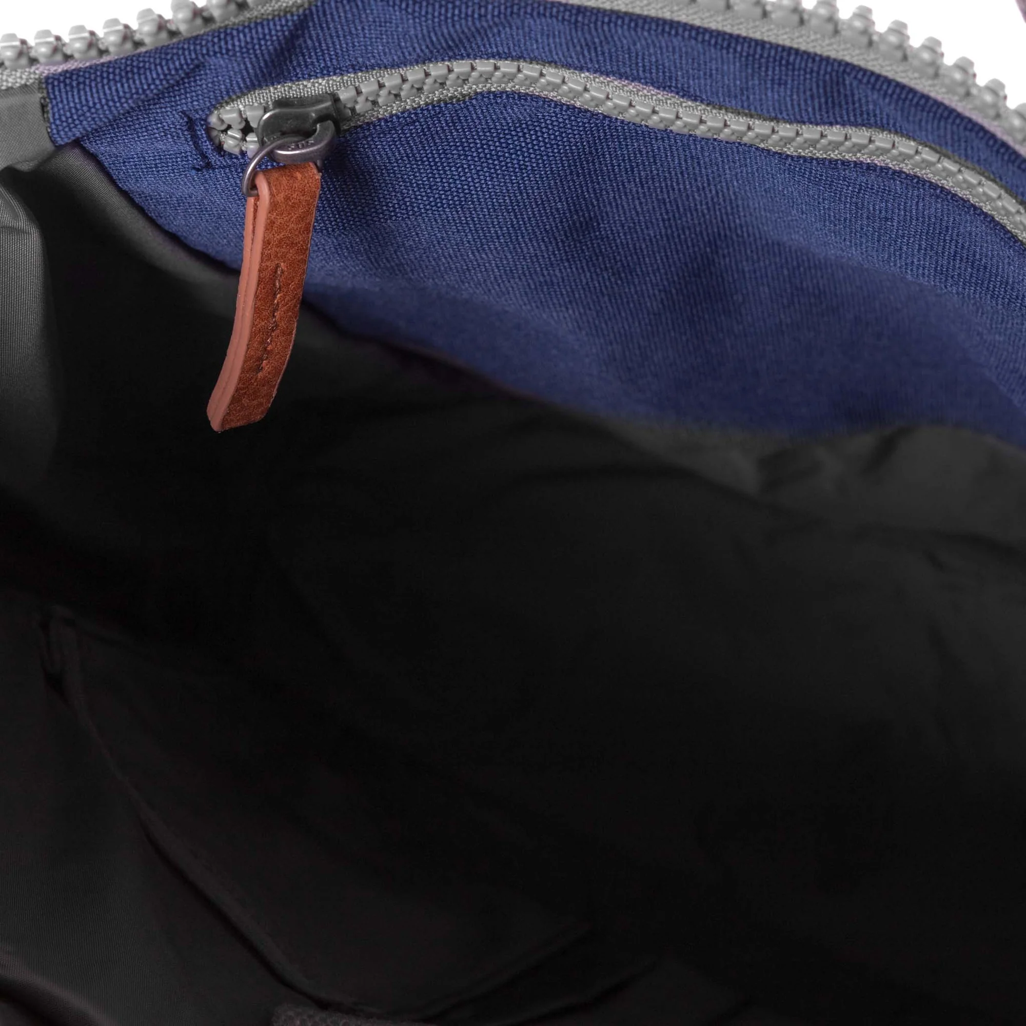 Ryggsäck från ROKA , modell Finchley Small, Mineral - 4