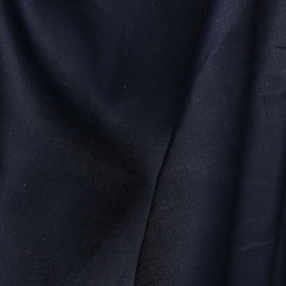 Organic cotton and hemp denim, slightly rugged character - 2