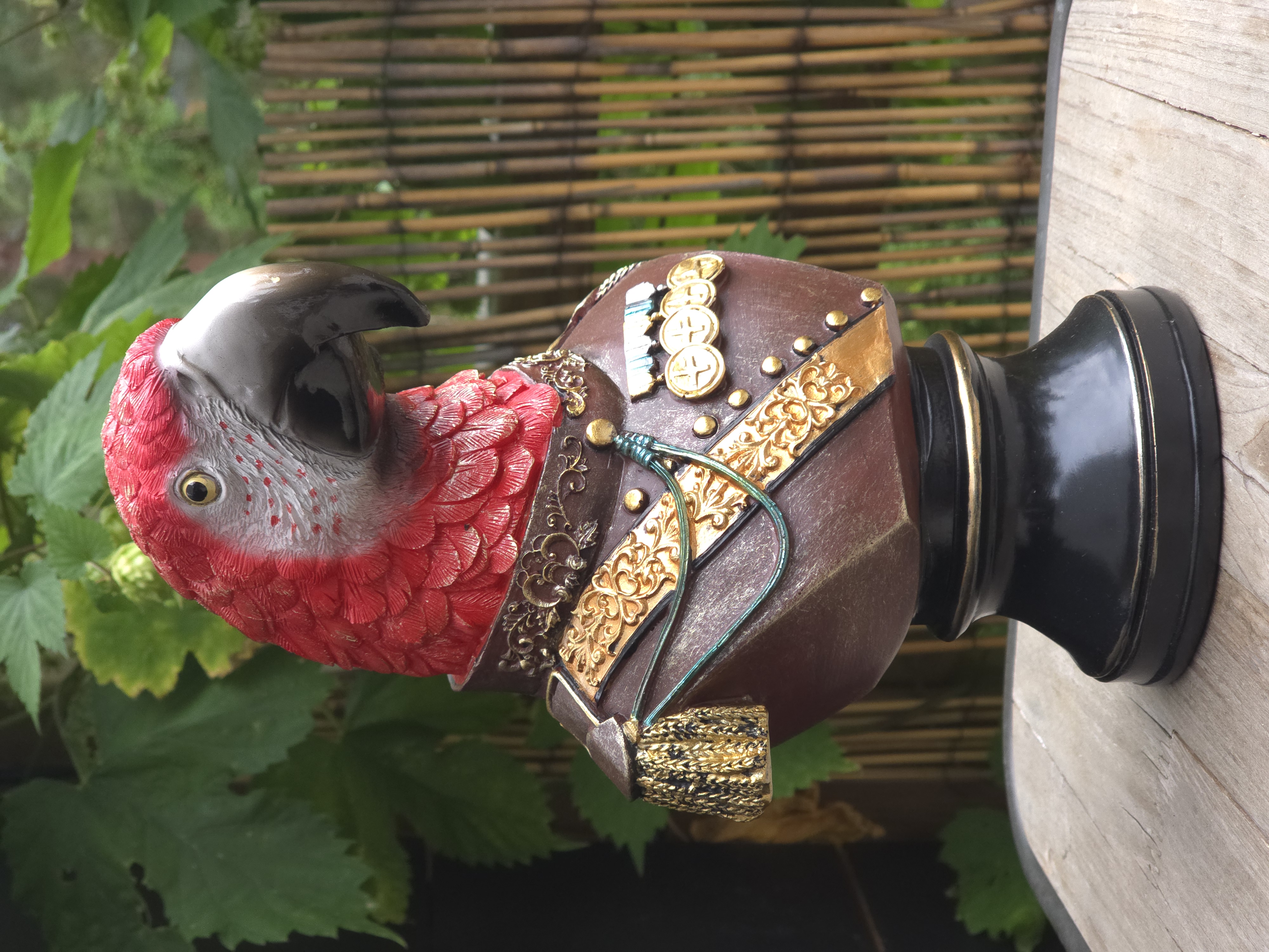 Dekoration - General Parrot