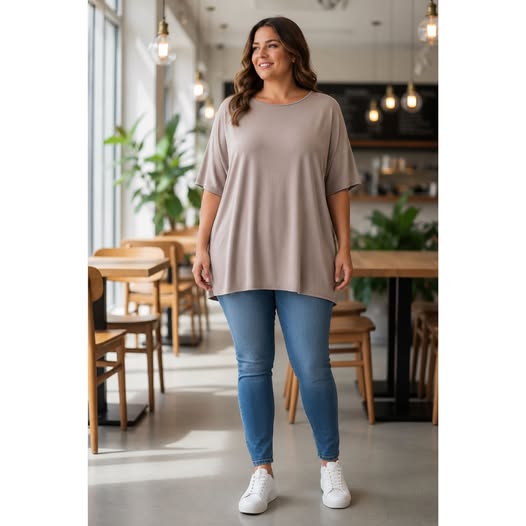 Tunika med rund halsringning, taupe 