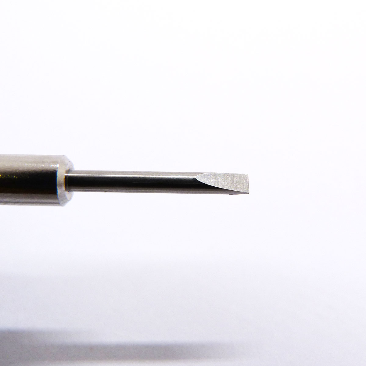 Kwong Yuen skruvmejsel 2,0 mm (Grön)