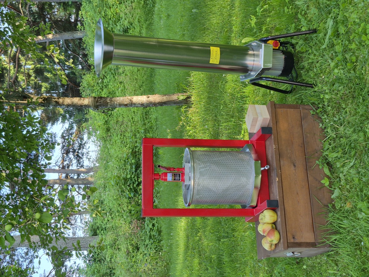 hydraulisk frugtpresse 25l og elektrisk frugtknuser Hobby 1100 - 4