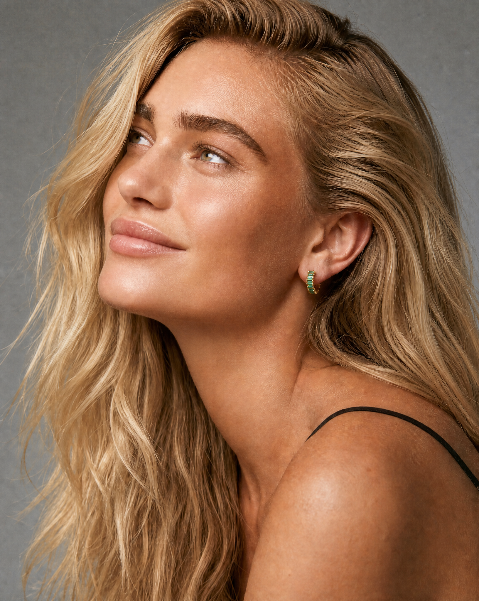 SANDRA EARRING GREEN GOLD