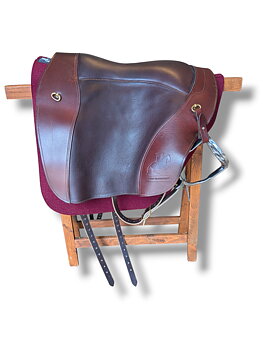 2083. Begagnad Branderup Education Saddle
