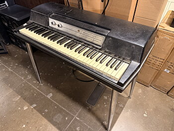 Wurlitzer 200a, beg 