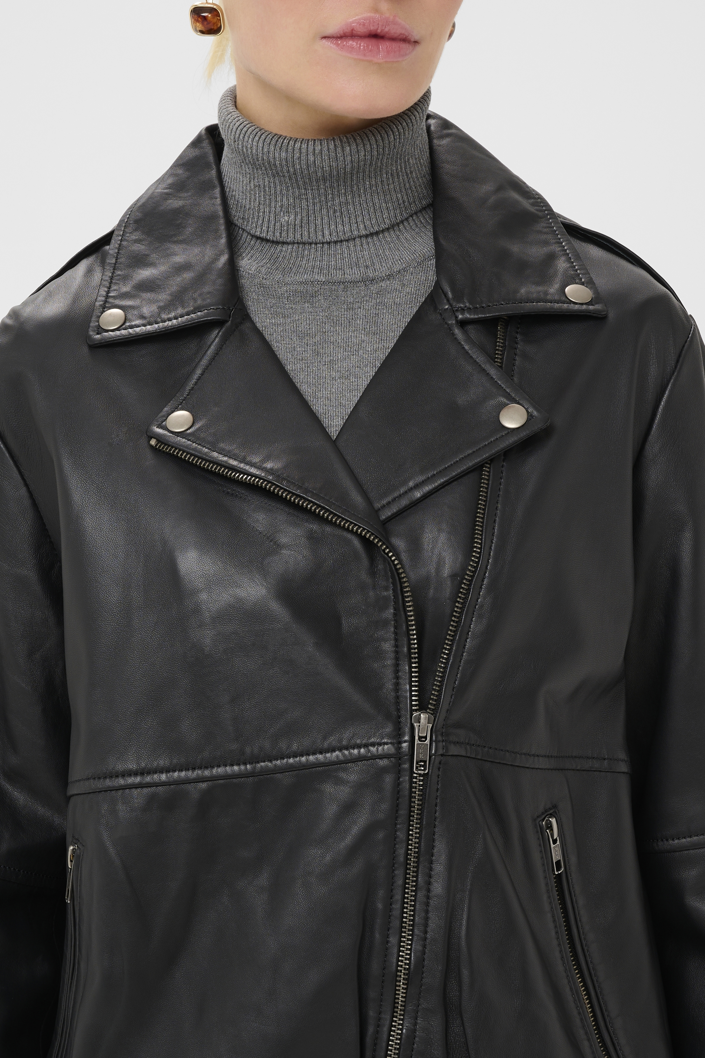 CUliopa Canja Leather Jacket Black - 3