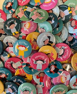 Storpack knapp: Älskade unge