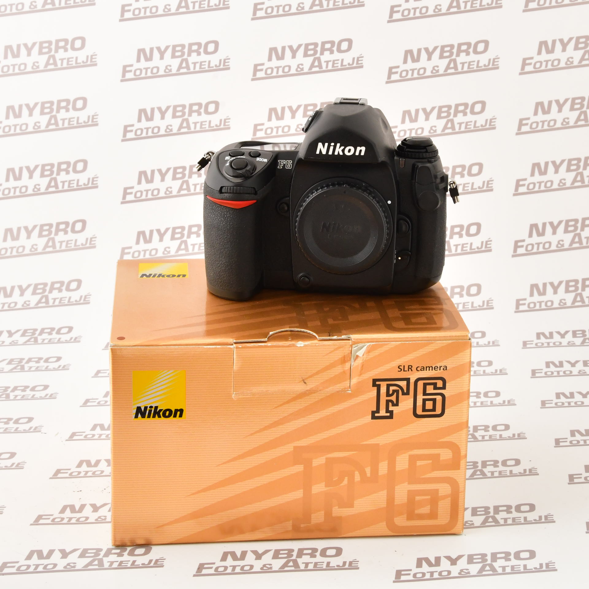Nikon F6 - 6
