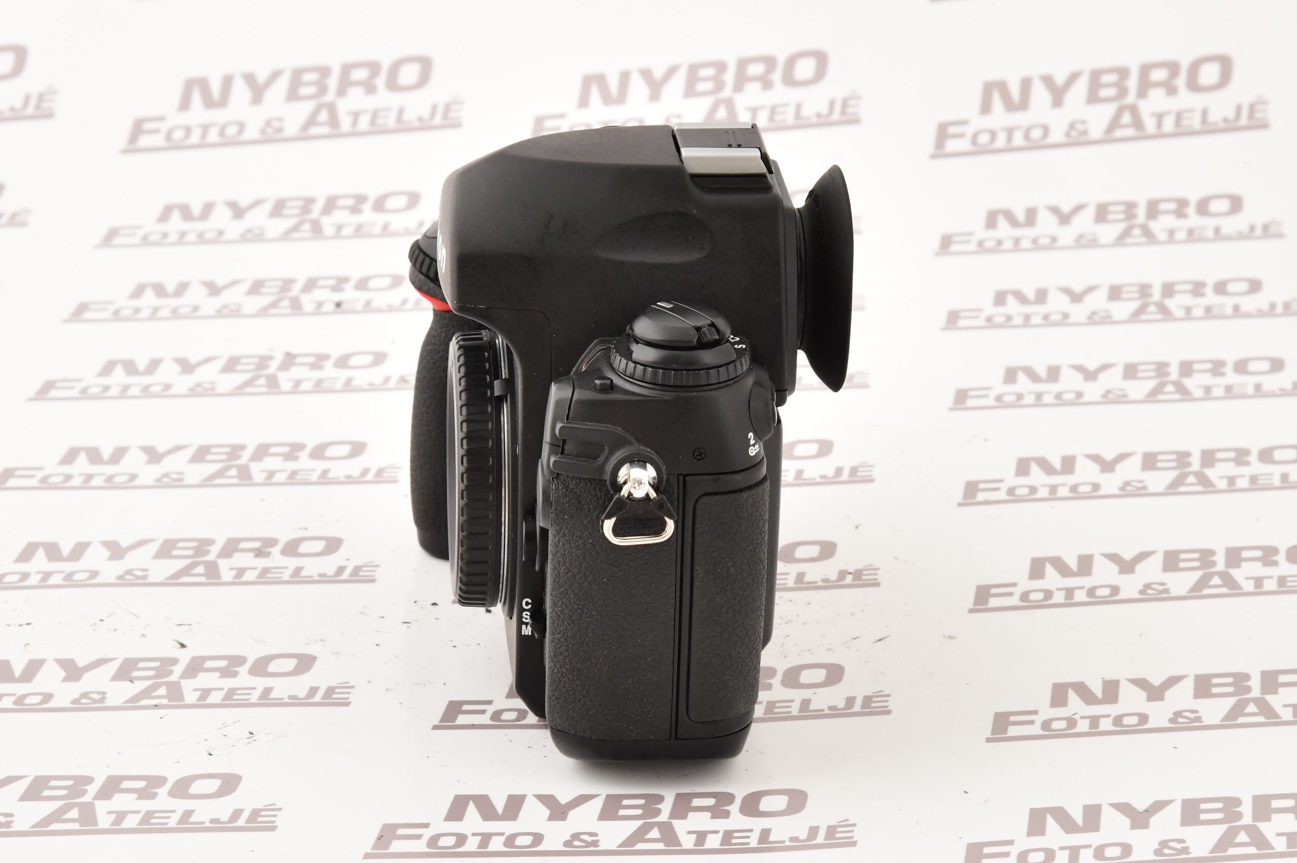Nikon F6 - 2