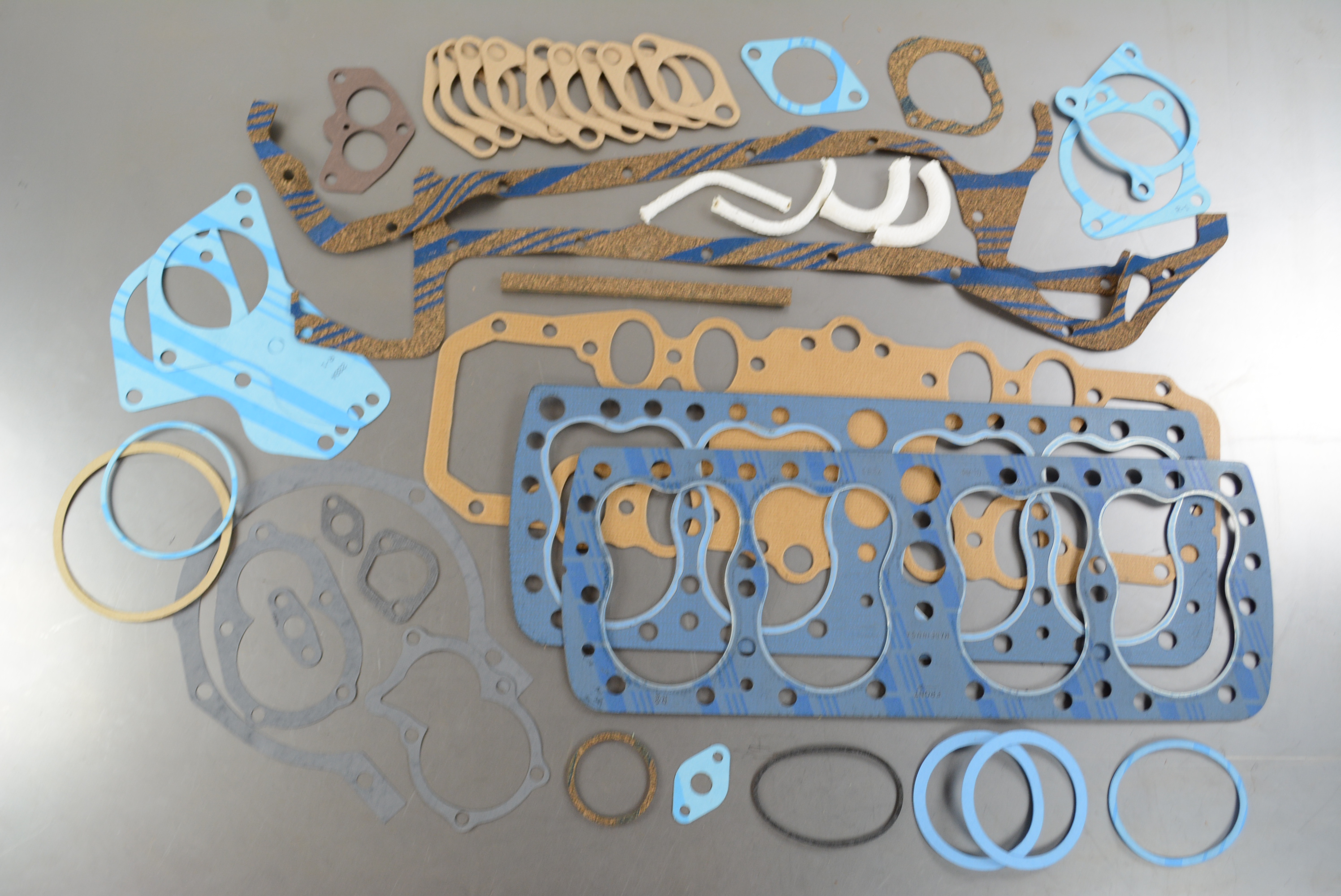 Ford Flathead 38-48 Gasket Set, 2 Water Holes