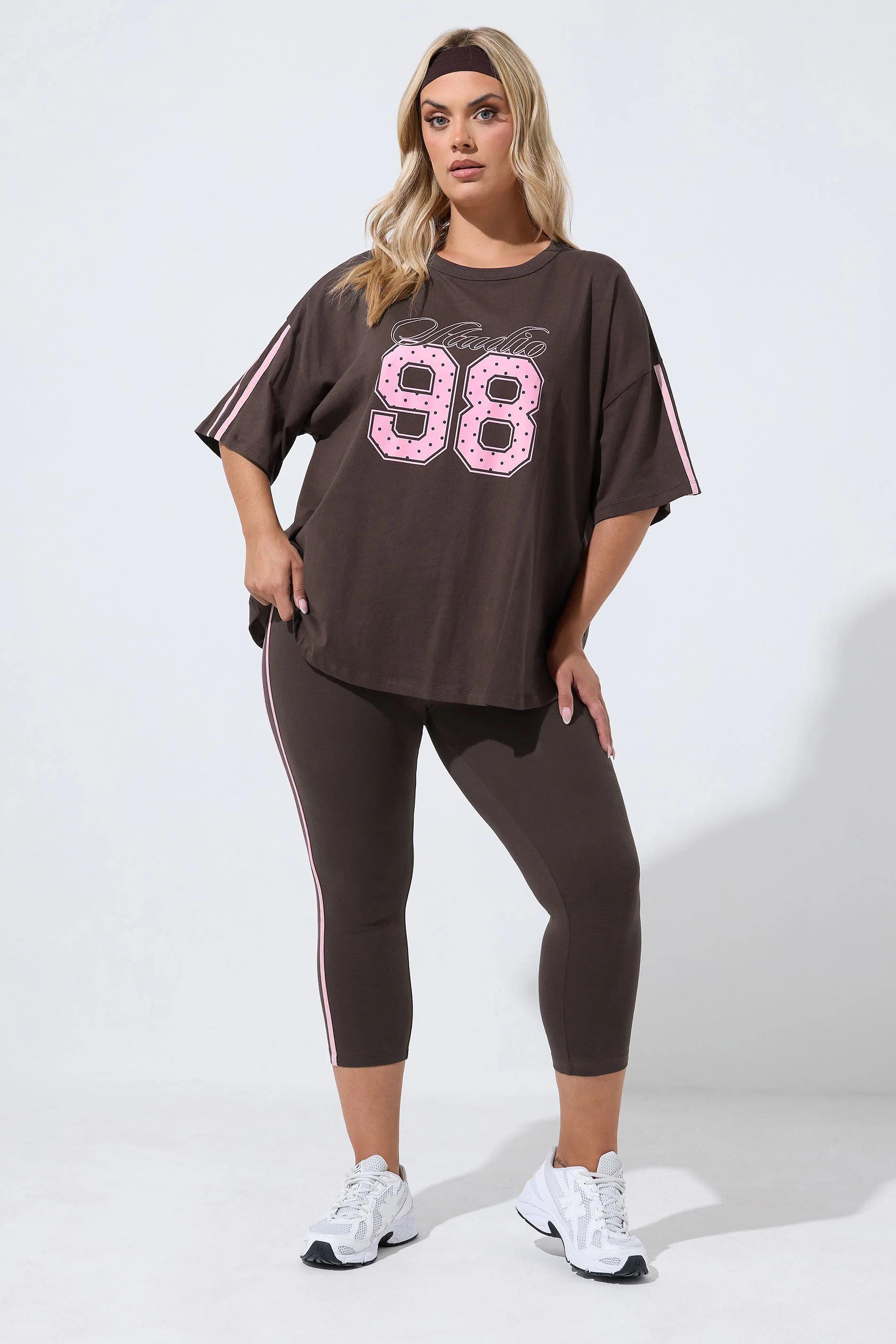 T-shirt med tryck, Studio 98, brun - 2