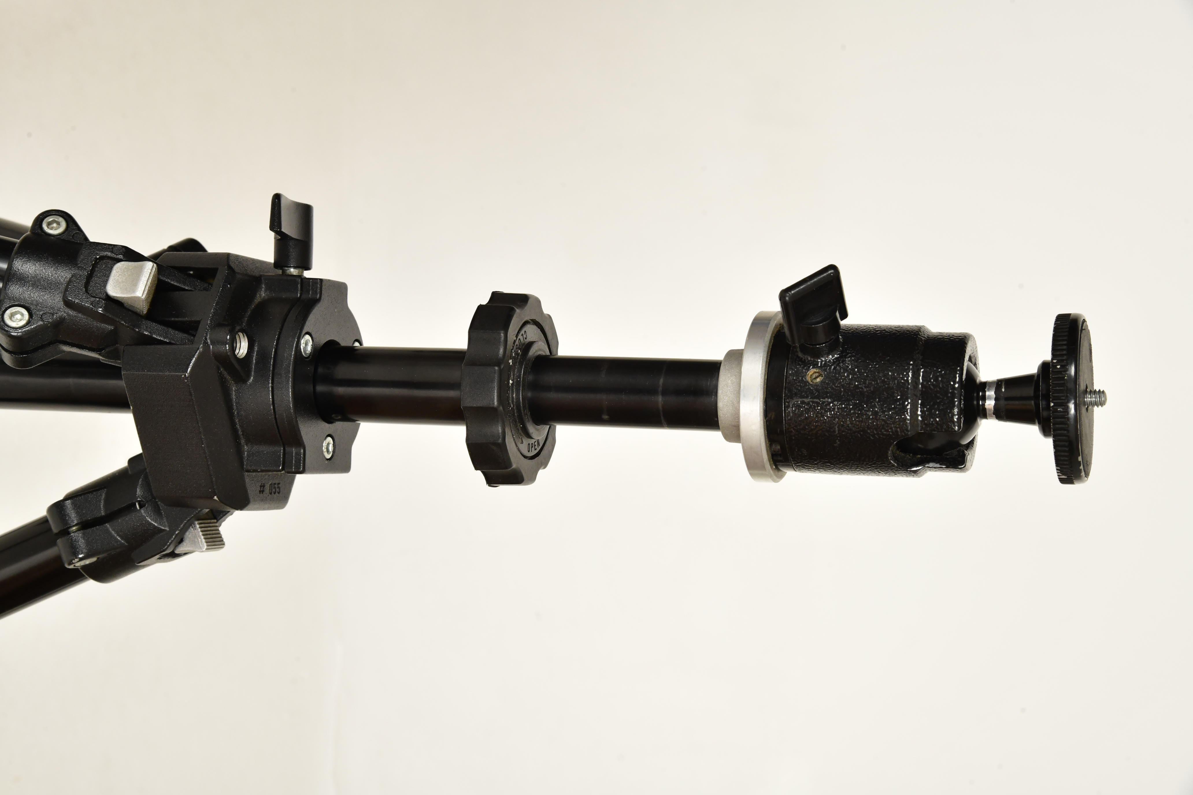 Manfrotto 055 CB - 2