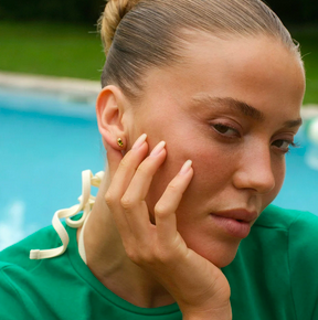 Contrast Stud Earrings