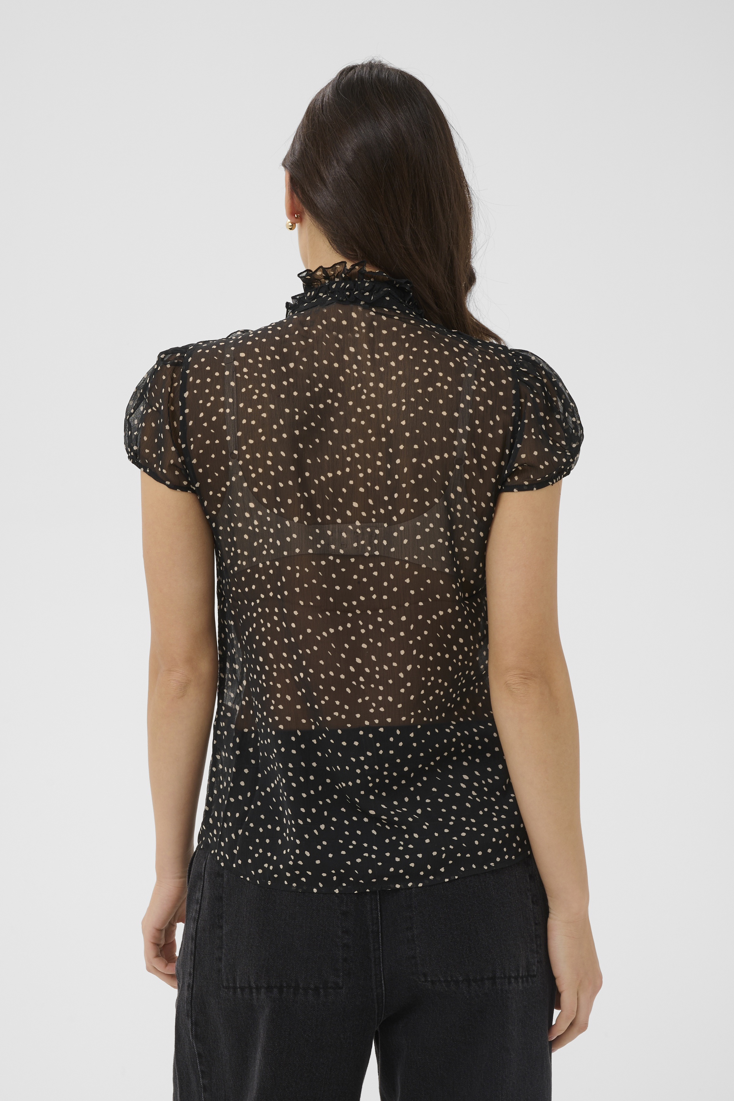 LillySZ Drea SS Blouse Black Dot Svart Prickig kråsblus