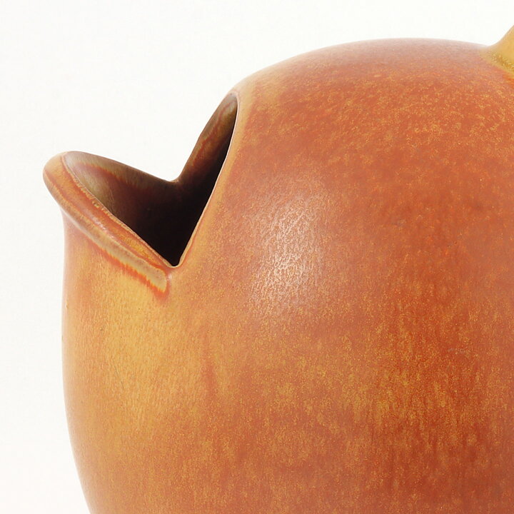 グナー・ニールンド  茶色いティーポット  15cm  1942年