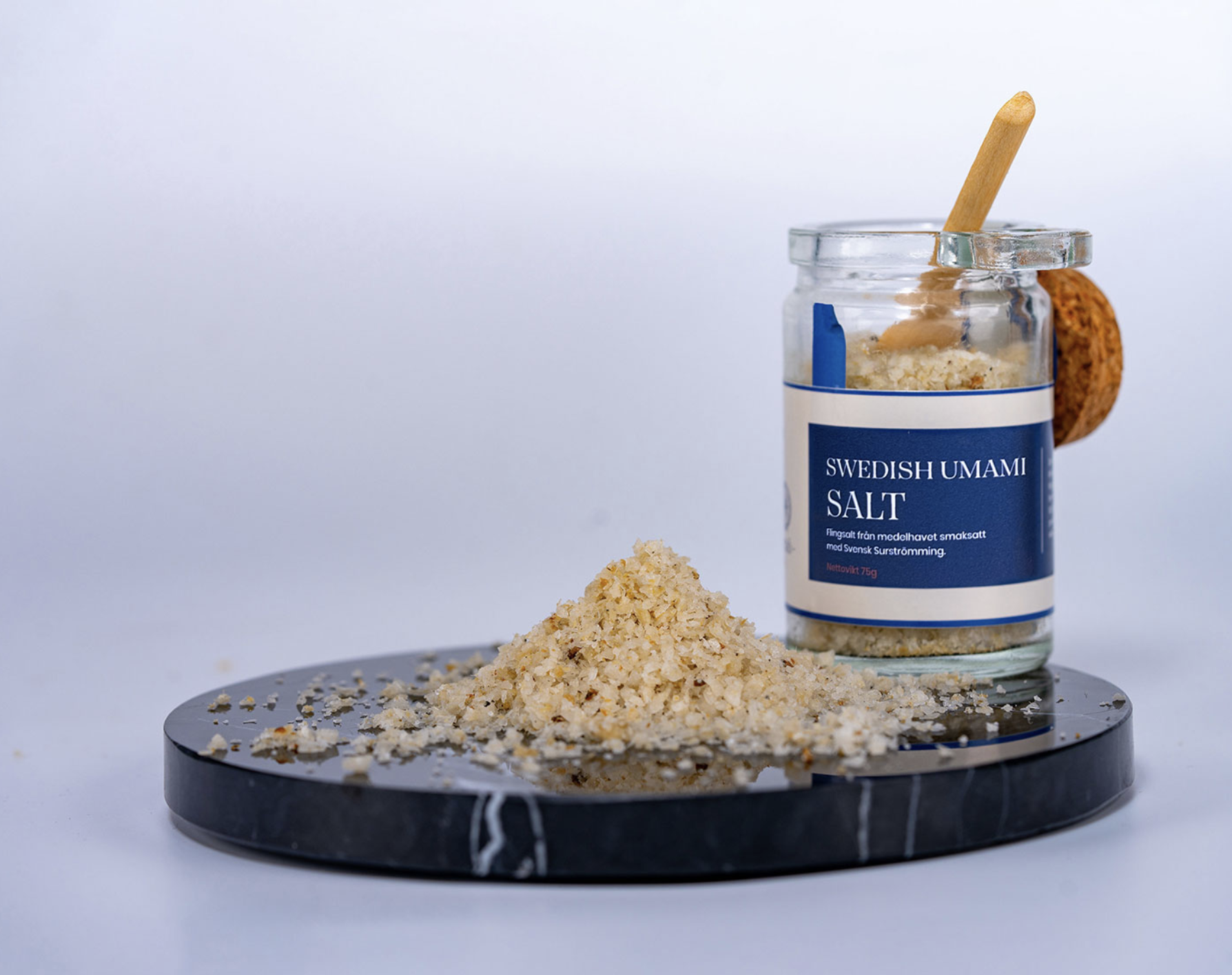 Swedish Umami Salt, flingsalt,i fin glasburk med träsked 75G