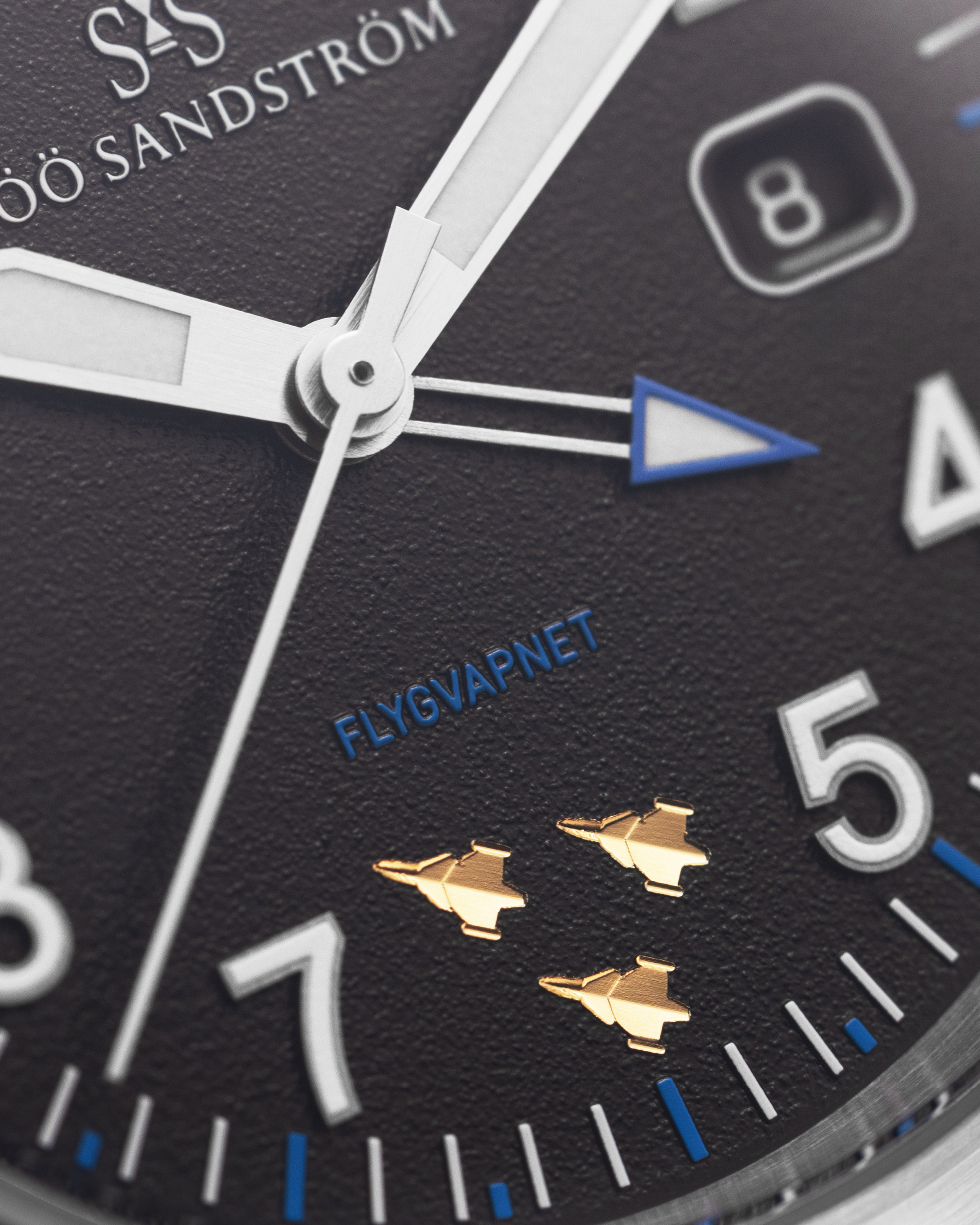 Sjöö Sandström Annual Edition 2026 Royal Steel Worldtimer 41 close up 2022610