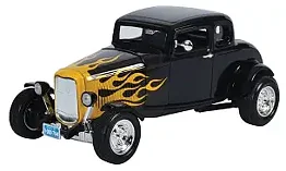 	Ford Hot Rod -1932 1:18 Motor Max