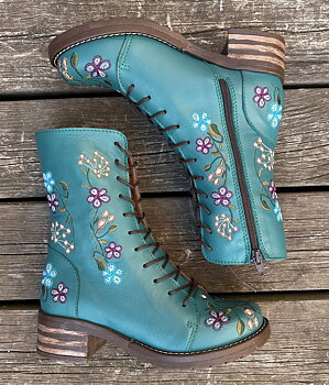 Brako Military Flower Power blommiga kängor med lila och turkosa blommor, petrol