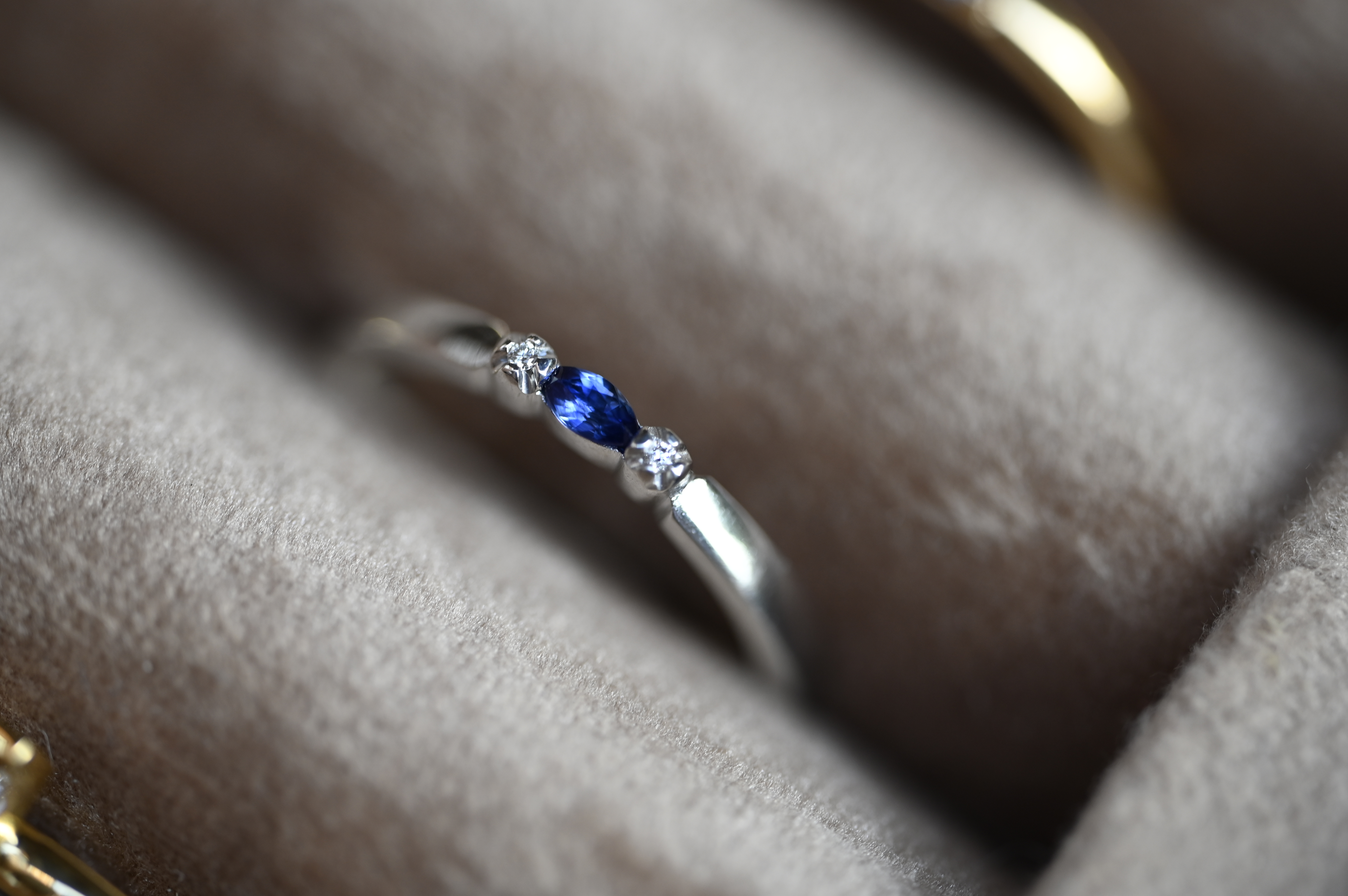 Ring Zoe handgjord safir diamanter vitguld 18 karat - 4