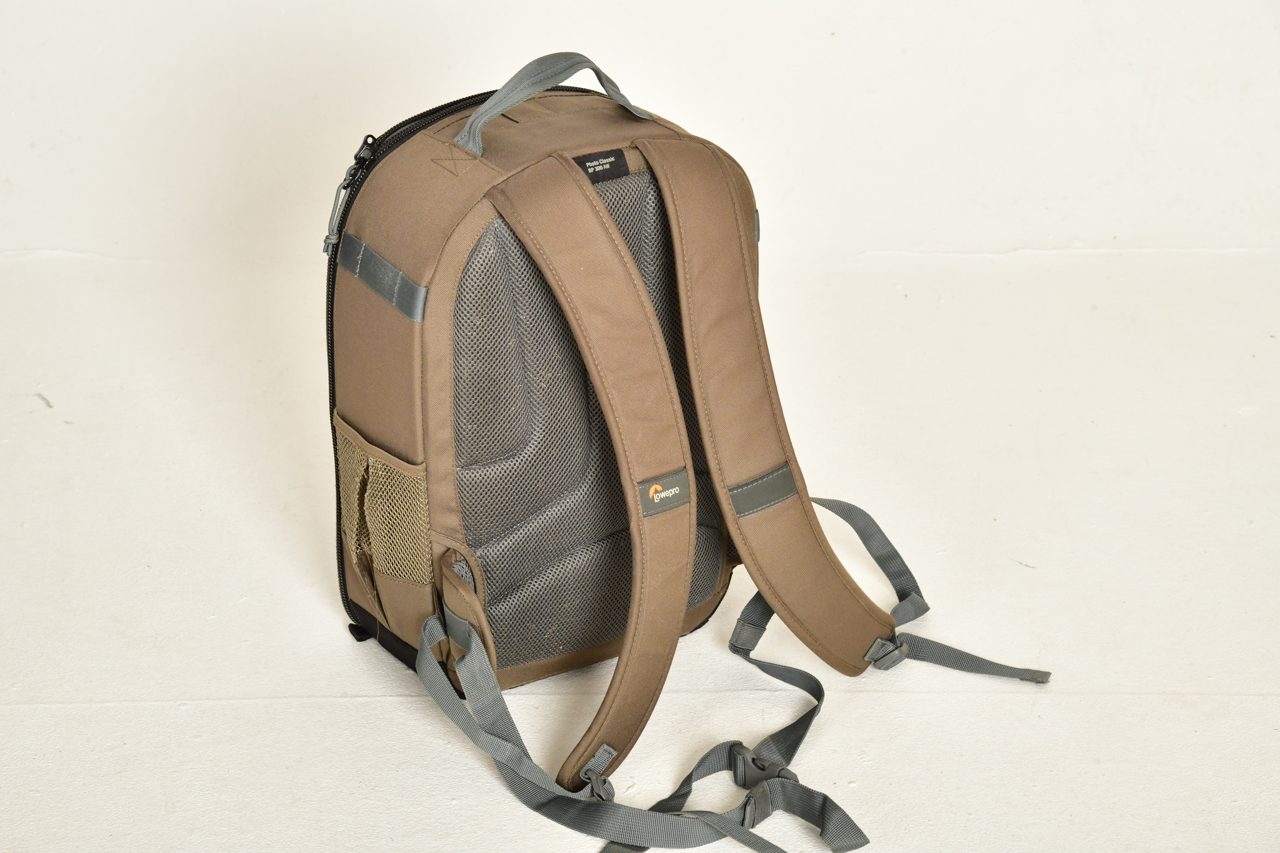 Lowepro Photo Classic BP 300 AW - 2