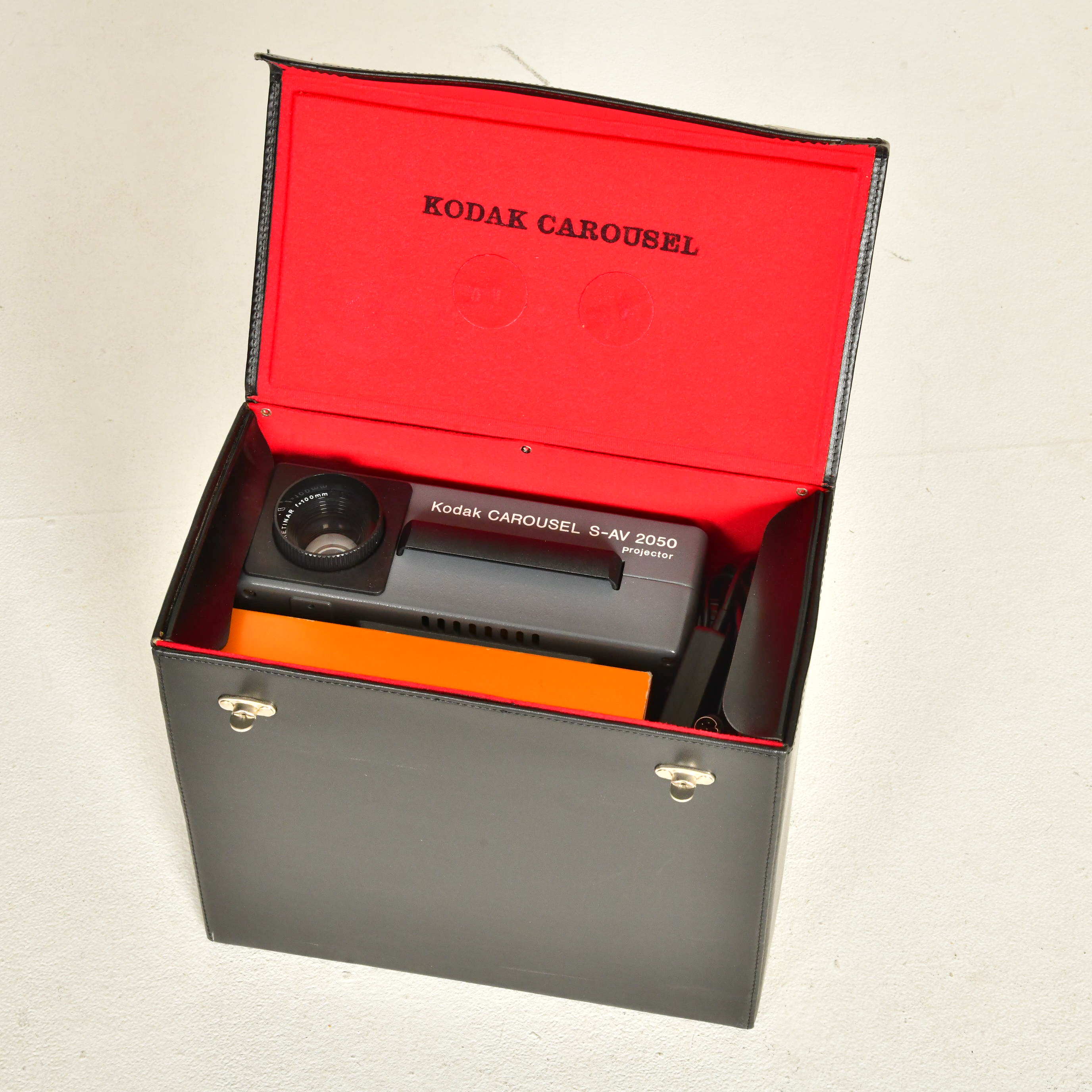 Kodak Carousel  S-AV 2050  - 2