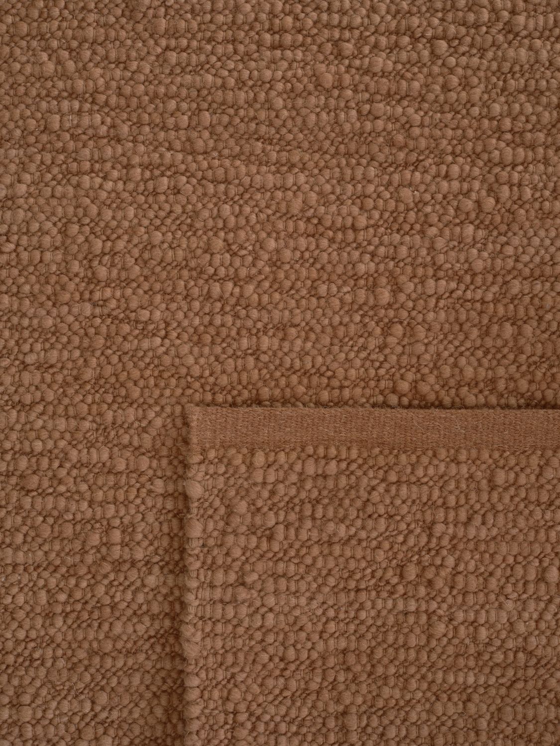 Pebbled Poem Terracotta 250x350cm - 2