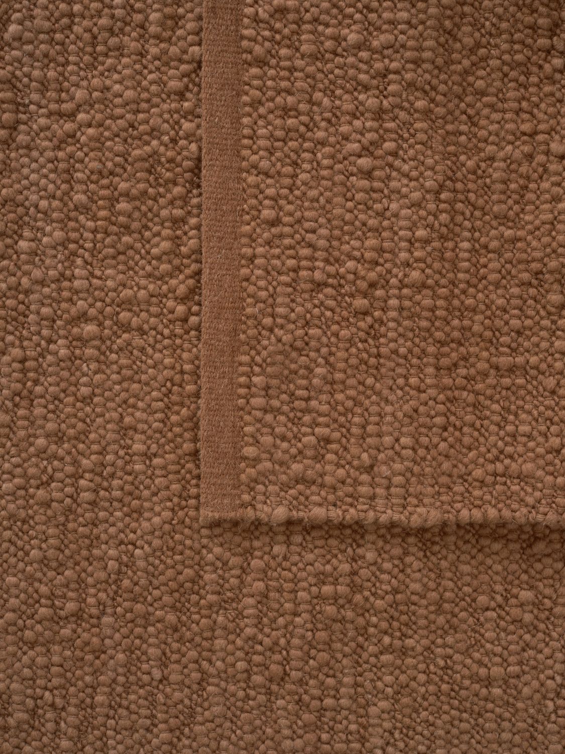 Pebbled Poem Terracotta 250x350cm - 4