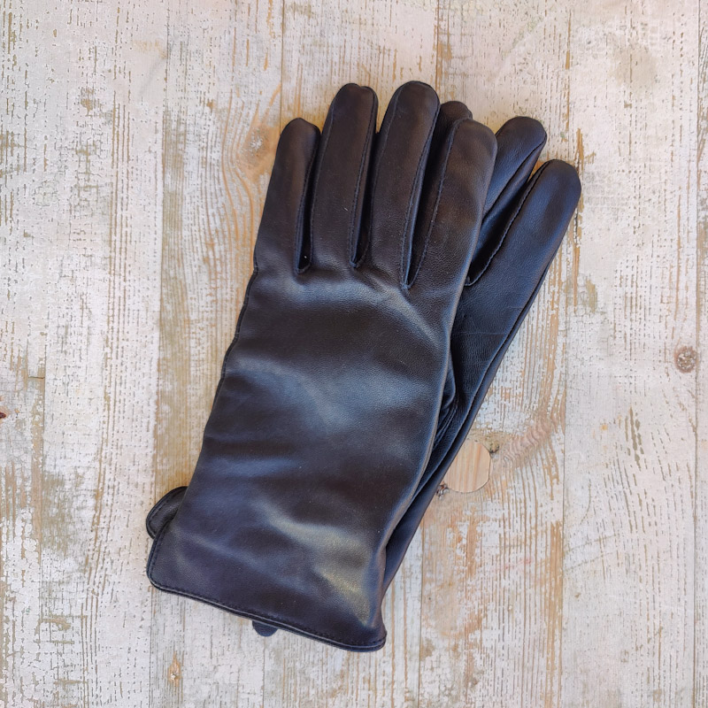 Fingerskinnhandskar från Handskkompaniet