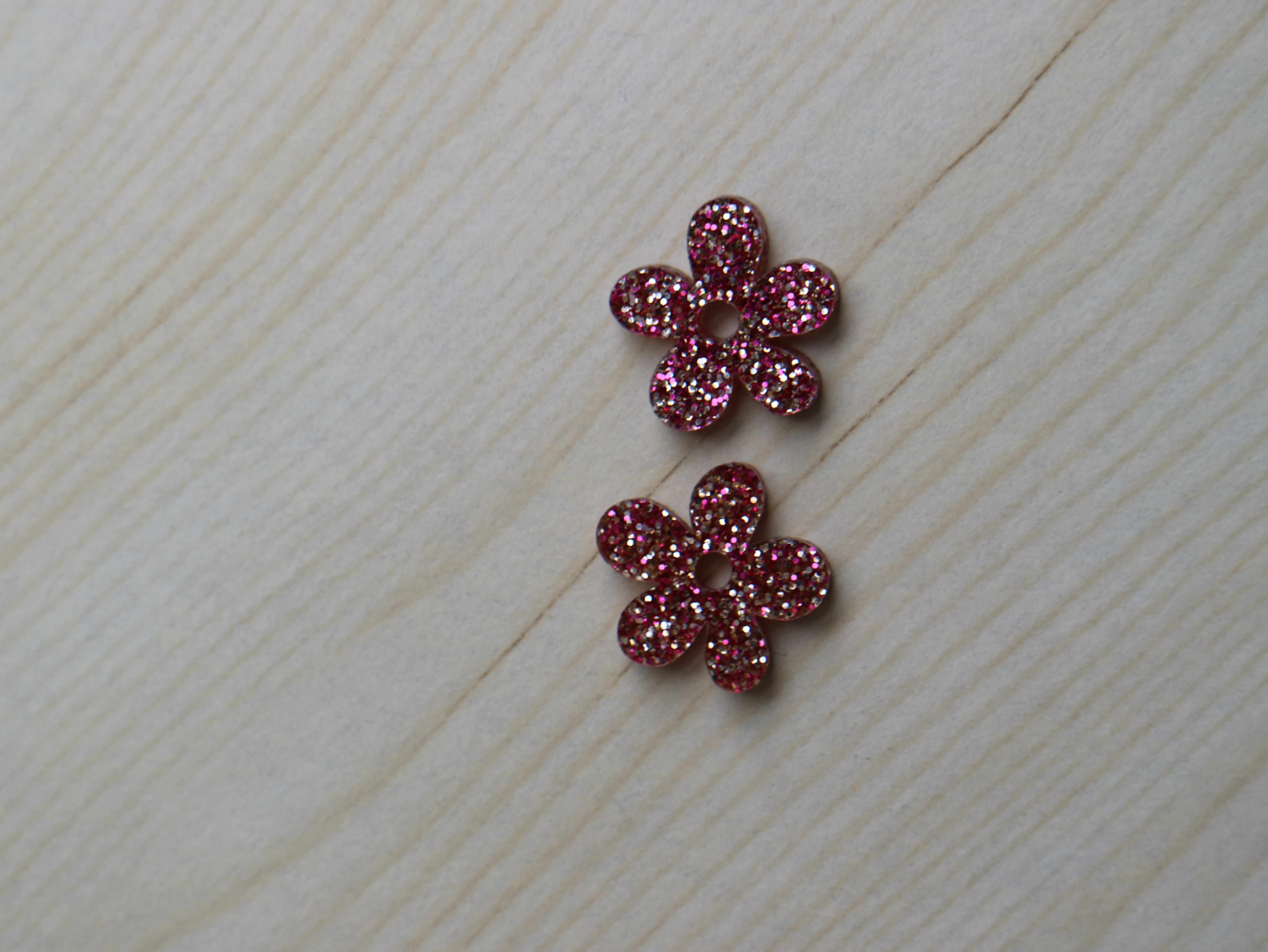 Funky blomma rosa/silver glitter hängen