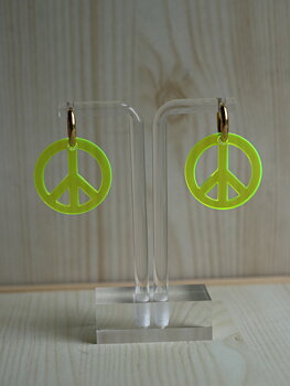 Peace neongul hängen