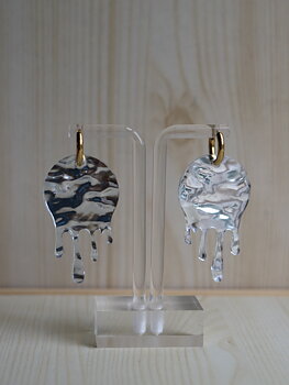 Melted silver hängen