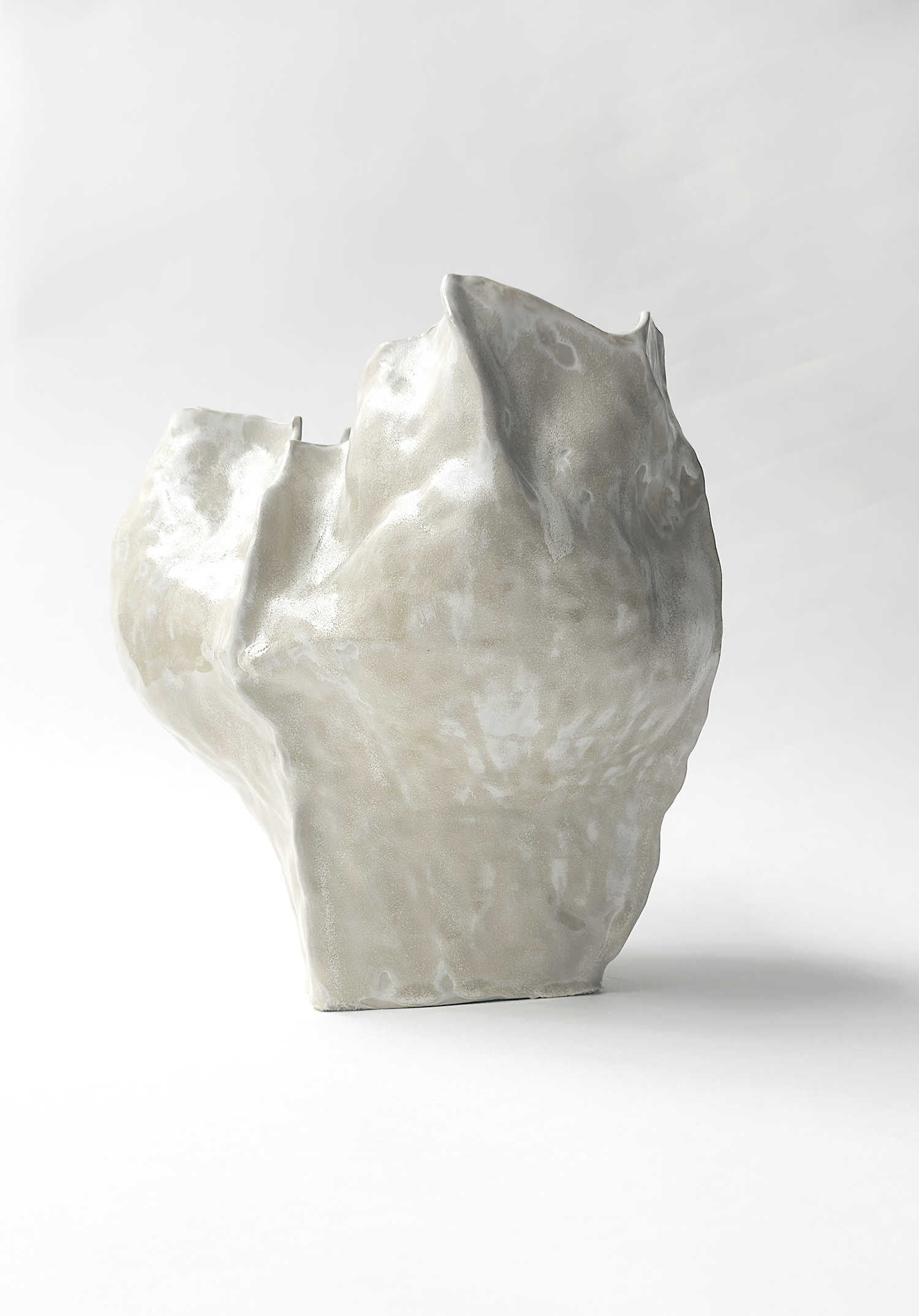 SCULPTURAL OBJECT  Breaking Bud