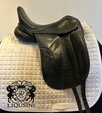 Dressyrsadel Henning 16,5"