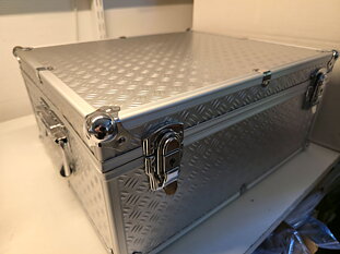 Förvaringsbox med plats för 75st cd-skivor, alu