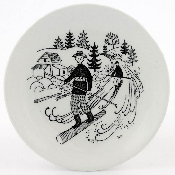 Raija Uosikkinen (Harraste 1950s) Miniature Wall Plate with Log Driving on the River Motif 9 cm