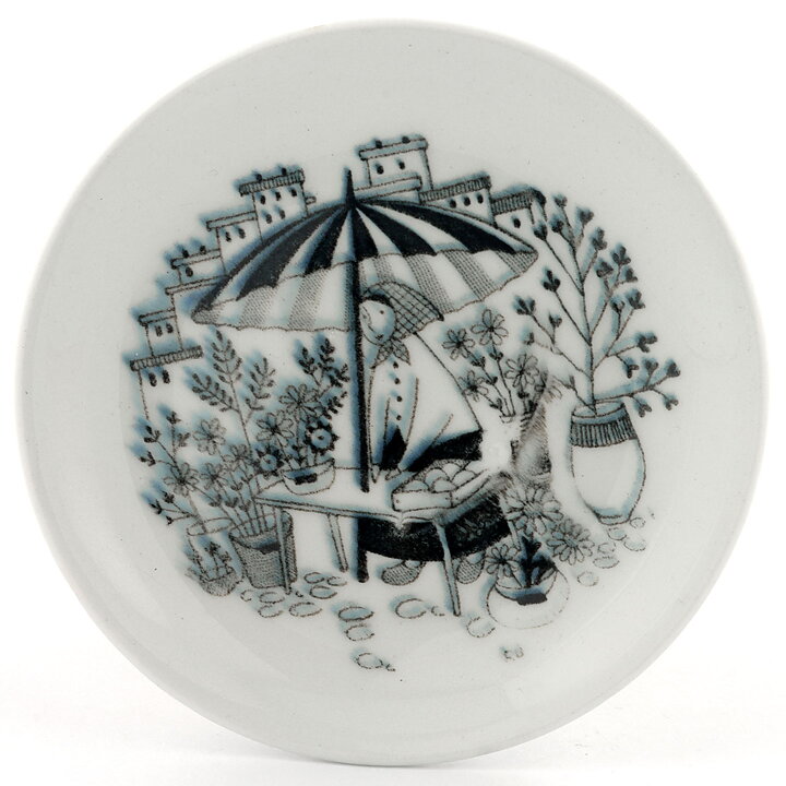 Raija Uosikkinen (Harraste 1950s) Miniature Wall Plate with Flower Market Motif 9 cm