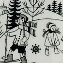 Raija Uosikkinen (Harraste 1950s) Miniature Wall Plate with Siblings on a Winter Slope Motif 9 cm