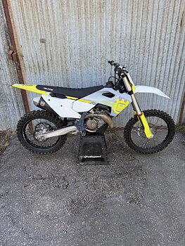 Husqvarna FC450 2023 / 45tim / Räntefritt 24mån
