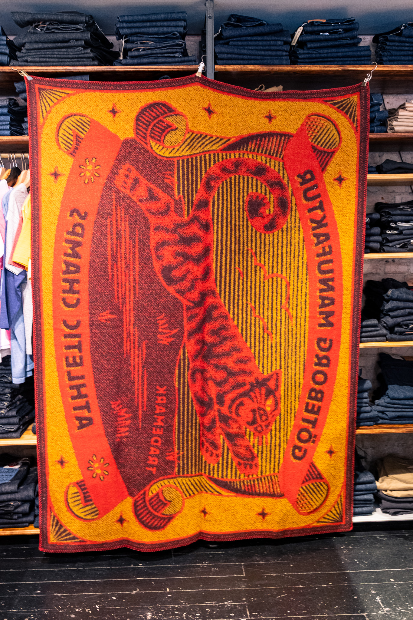 Indigofera X Göteborg Manufaktur - Athletic Champs Pure Wool Blanket - 5