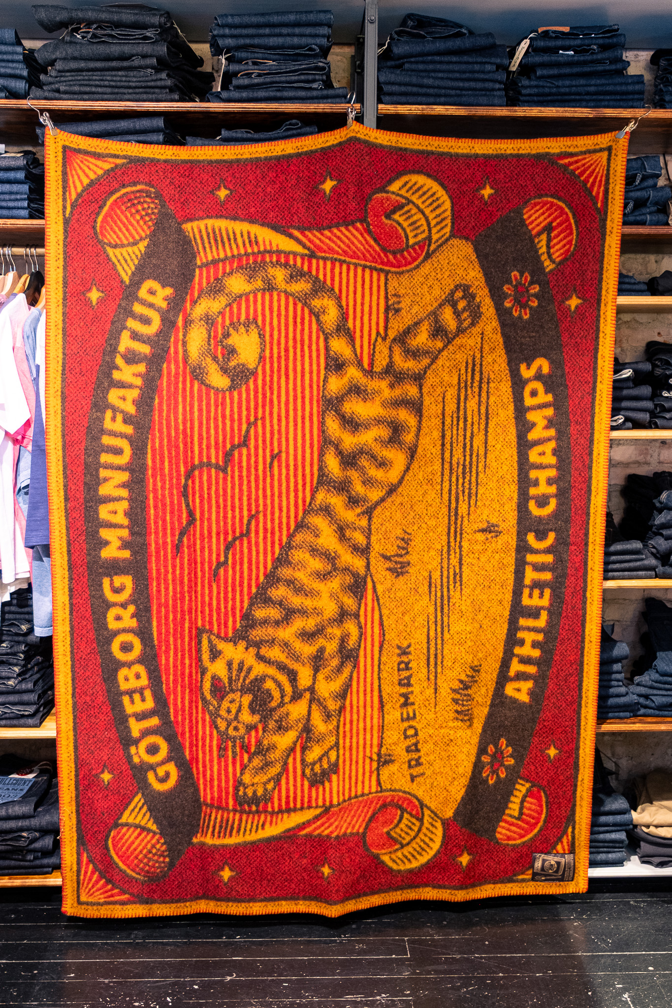 Indigofera X Göteborg Manufaktur - Athletic Champs Pure Wool Blanket - 4