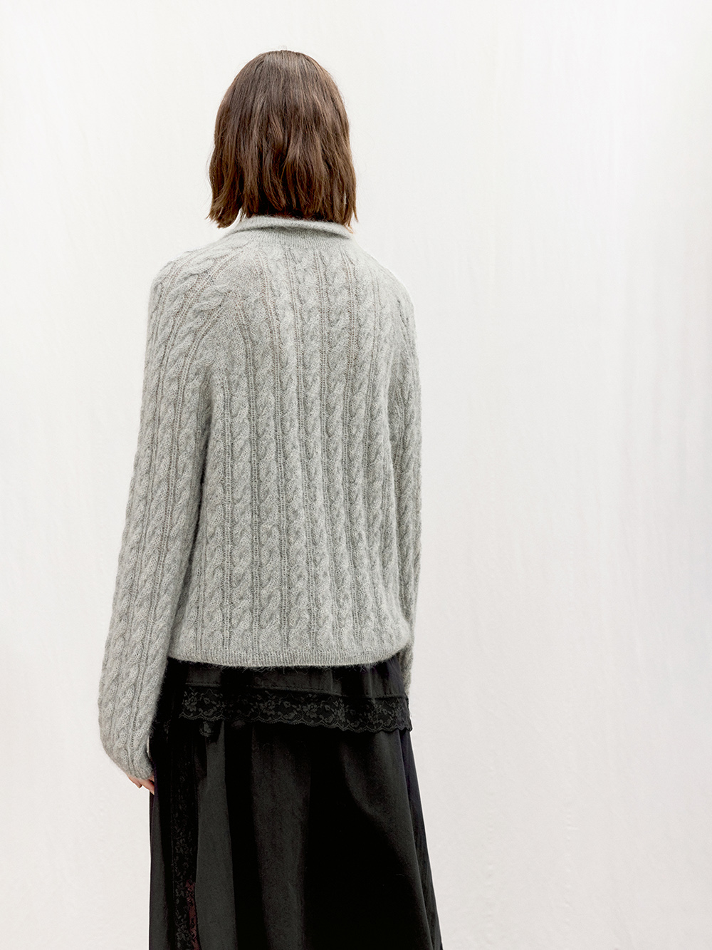 Sandnes Amber Sweater 2606_03  (31 m flätstick st 3,5) - 2