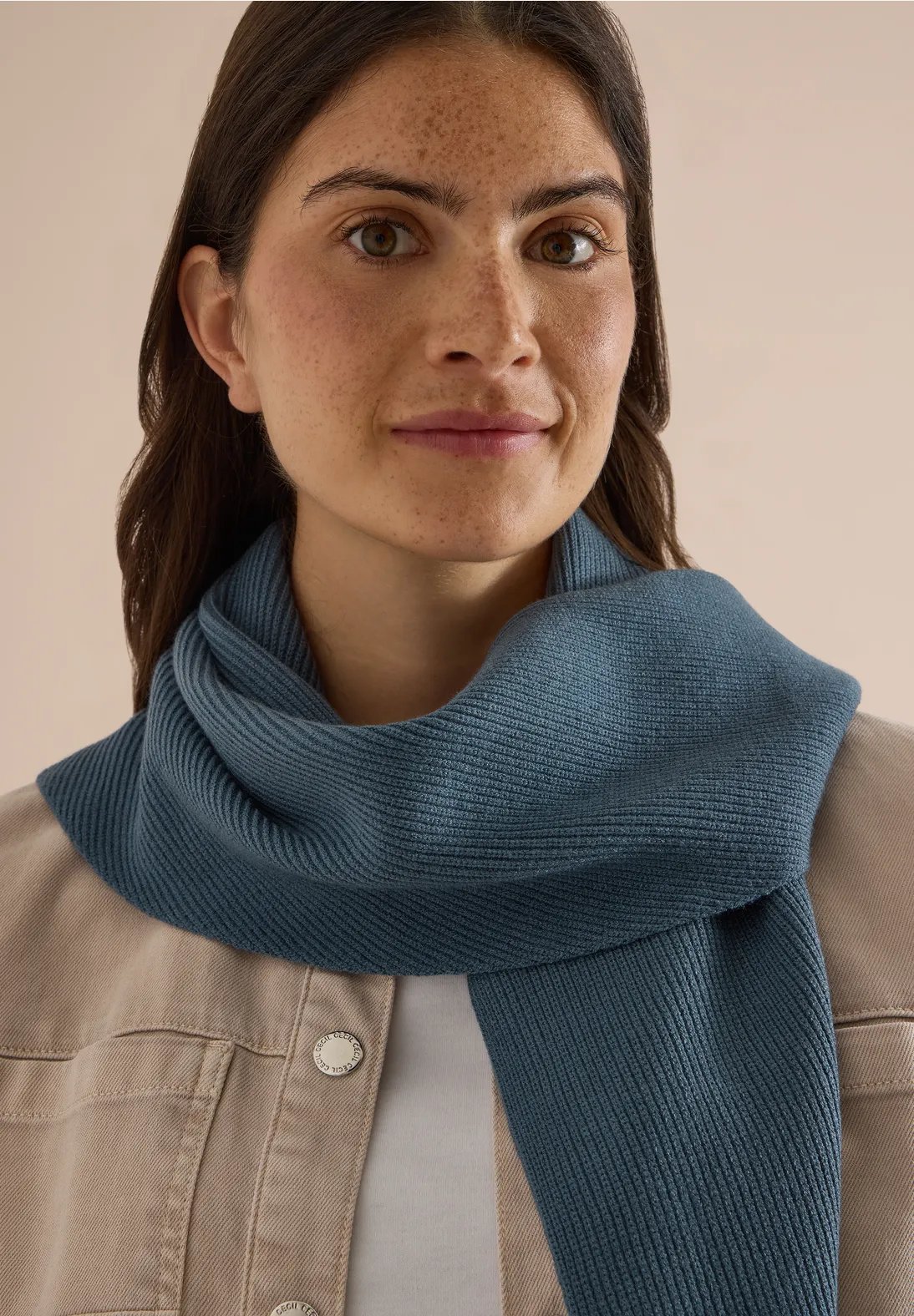 Small Knit Triangle - Mountain Air Blue - Cecil