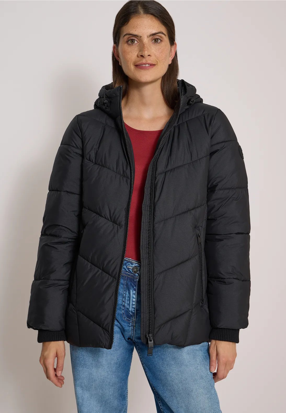 Mid Puffer Jacket - Black - Cecil
